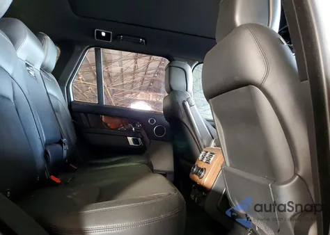 2019 Land Rover Range Rover Hse z USA, uszkodzony, nr VIN SALGS2SV4KA528787